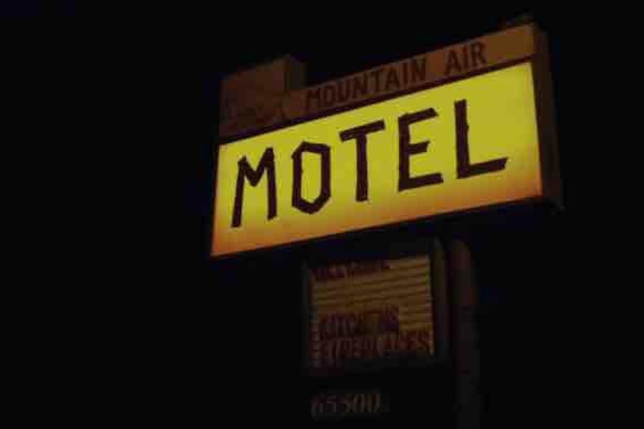 Updated + Clean Motel Room At The Base Of Mt Hood! Mount Hood Village Extérieur photo